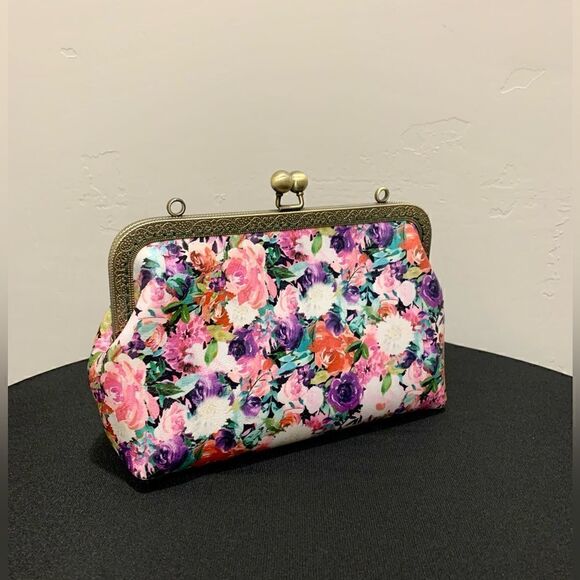 Vintage Handsewn Genuine Leather Floral Print Kisslock Purse & Small clutch Set - Picture 6 of 16